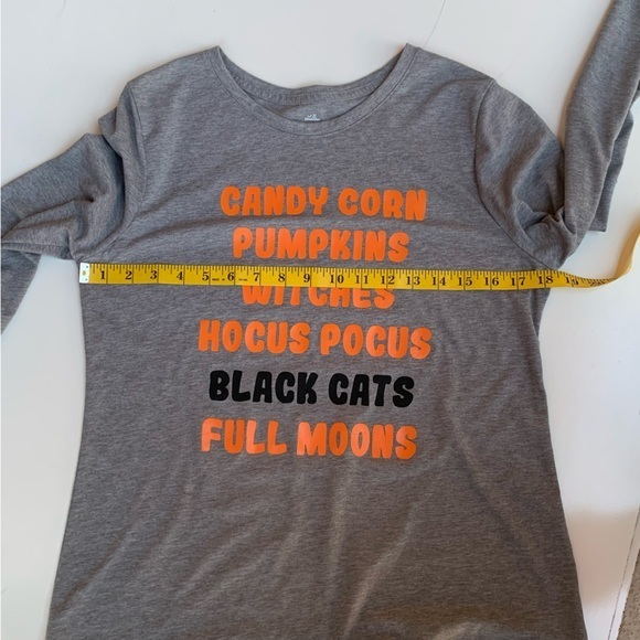 Celebrate Halloween graphic tee! Size M, 8-10.‎  Great for educators and moms. - Picture 7 of 8